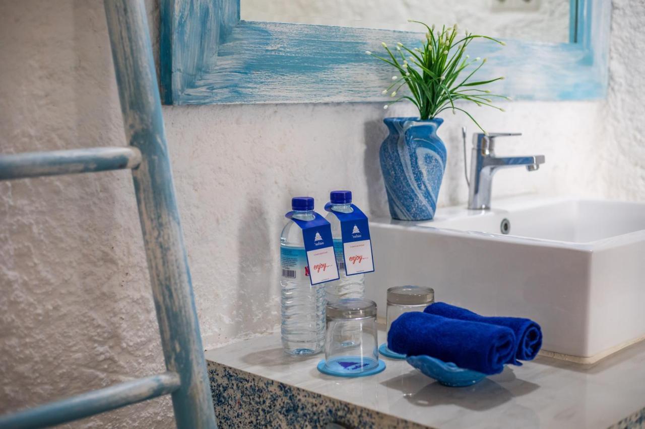 Resort Santorini Gili Trawangan